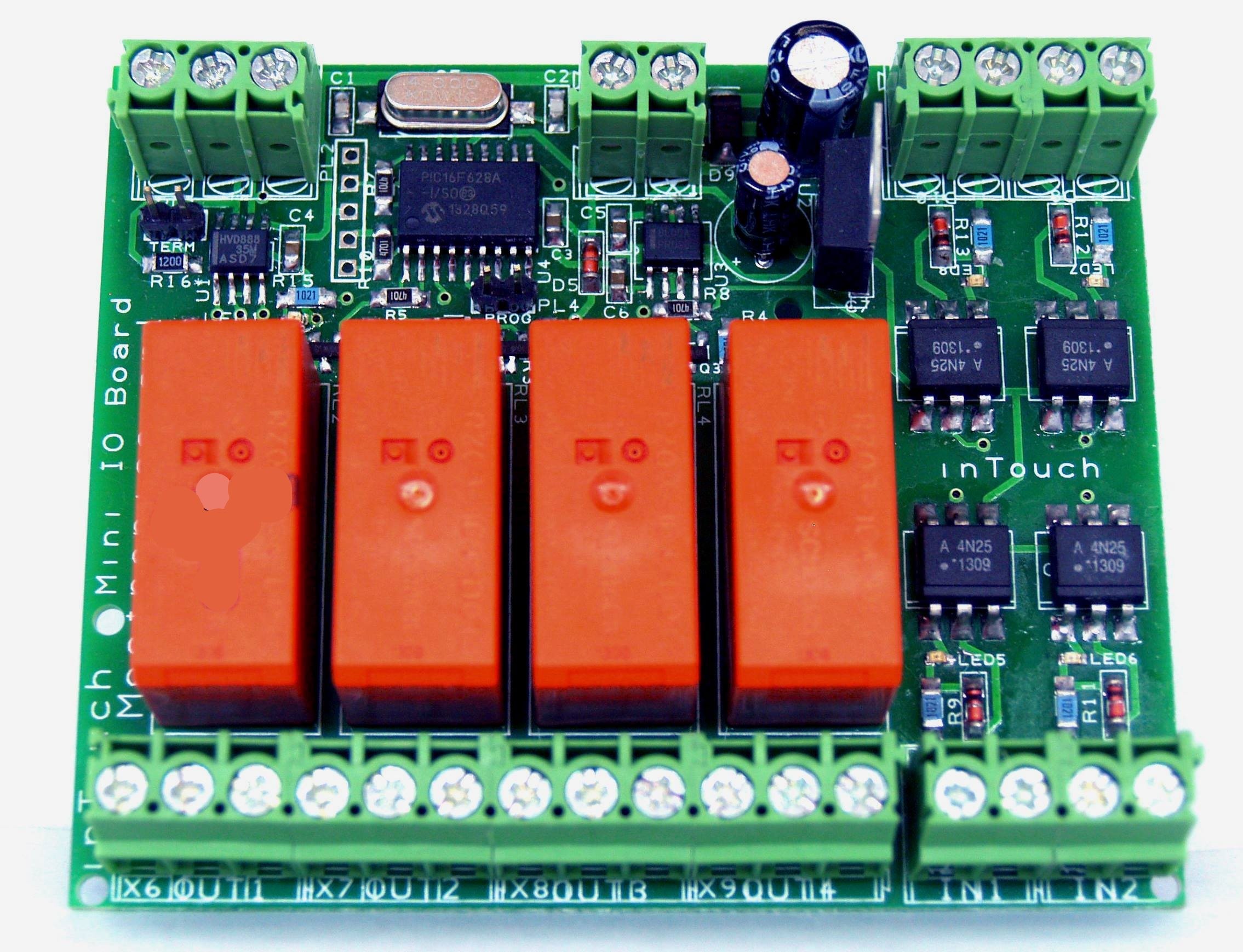 MODBUS RTU Mini OUT 4 output relè SPDT 16A su BUS RS485 modulo DIN