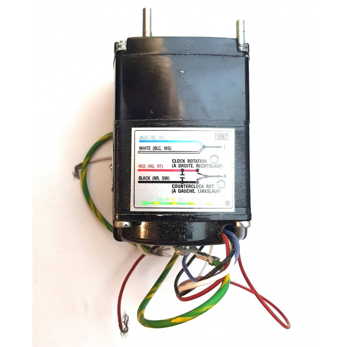 Single-phase reducer motor 230V AC 671 mN m 10 rpm 55mA clockwise ...