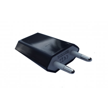 Alimentatore USB 5V 1A a spina colorato input 100-240V 0.15A ultracompatto